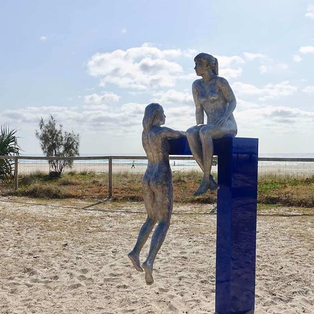 Conversations-2.4m--PAINTED-POLISHED-ALUMUNIUM-[outdoor,landmark]-phillip-piperidis-australian-large-outdoor-scukpture-beach-pool-swimmer-motif