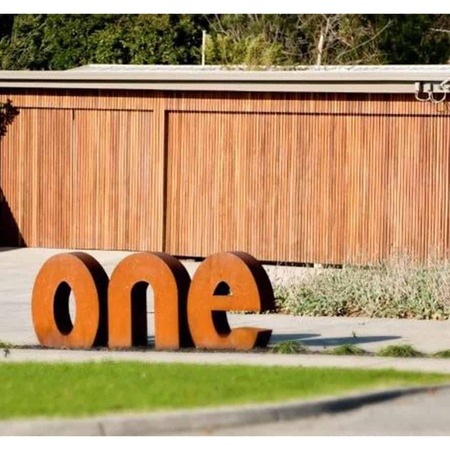 Lettering----CORTEN-[Corten,-outdoor,]Pierre-Le--Roux--australian--sculpture-outdoor-drive-way-entry-house-numbers